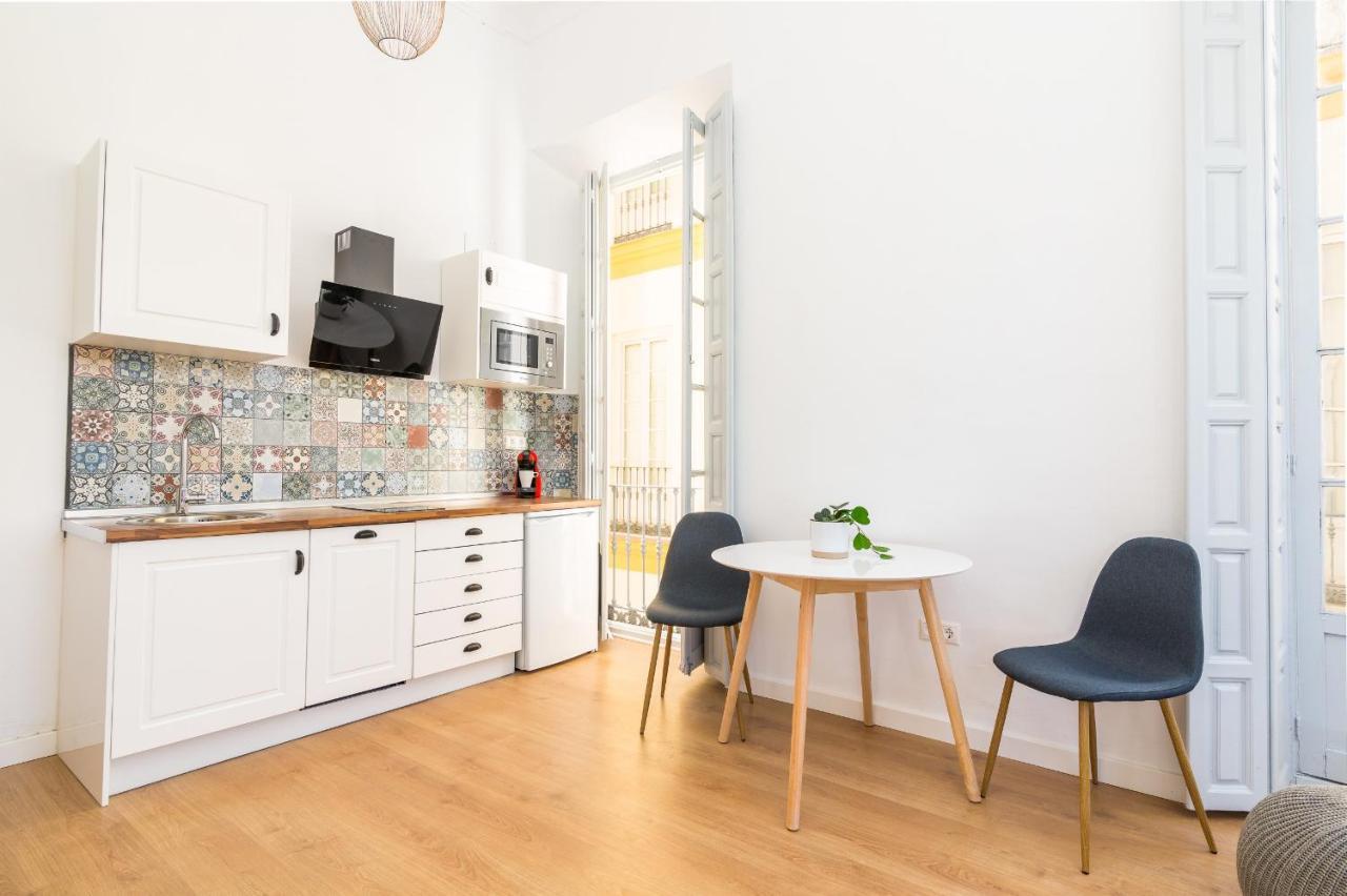 מאלגה Suite Homes Apartamentos Plaza De La Merced מראה חיצוני תמונה