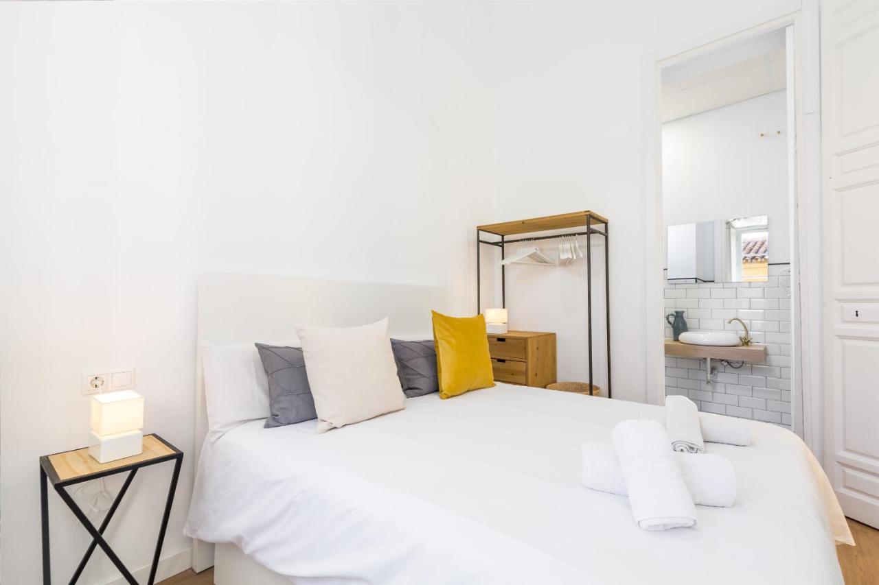 מאלגה Suite Homes Apartamentos Plaza De La Merced מראה חיצוני תמונה