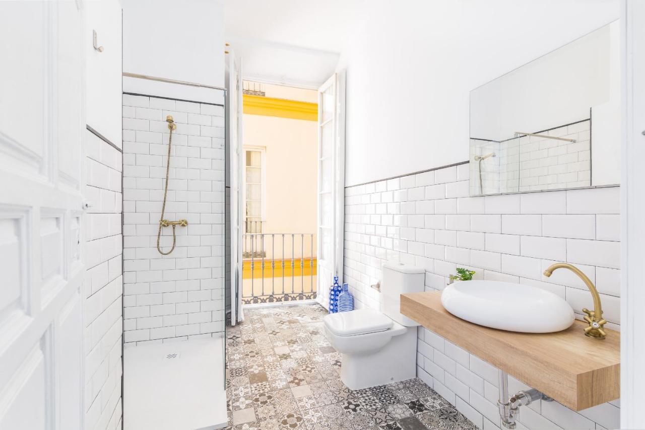 מאלגה Suite Homes Apartamentos Plaza De La Merced מראה חיצוני תמונה